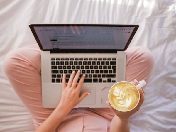 Comment profiter des soldes pour renouveler son matériel tech ?
