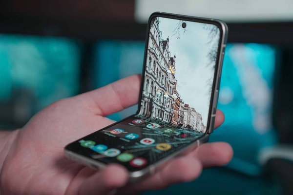 Où trouver des avis fiables sur les derniers produits tech pour voyageurs ?